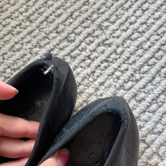 Size 6 Quilted leather CHANEL ballet flats - Picture 3 of 3